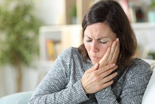 Почему, когда застудишь ноги, болят зубы?